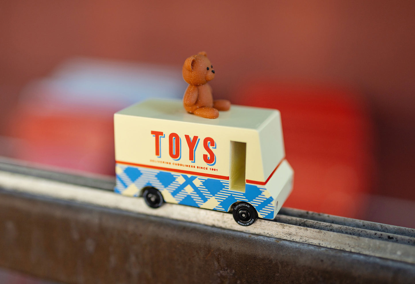 Candyvan - Teddy Toy Van