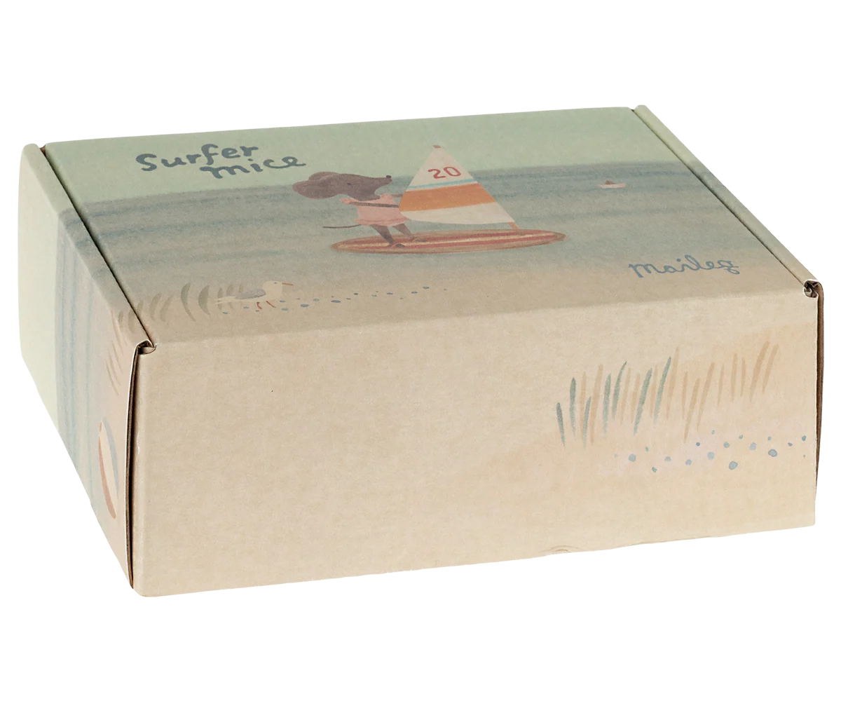 Maileg Little Sister Windsurfer Beach Mouse