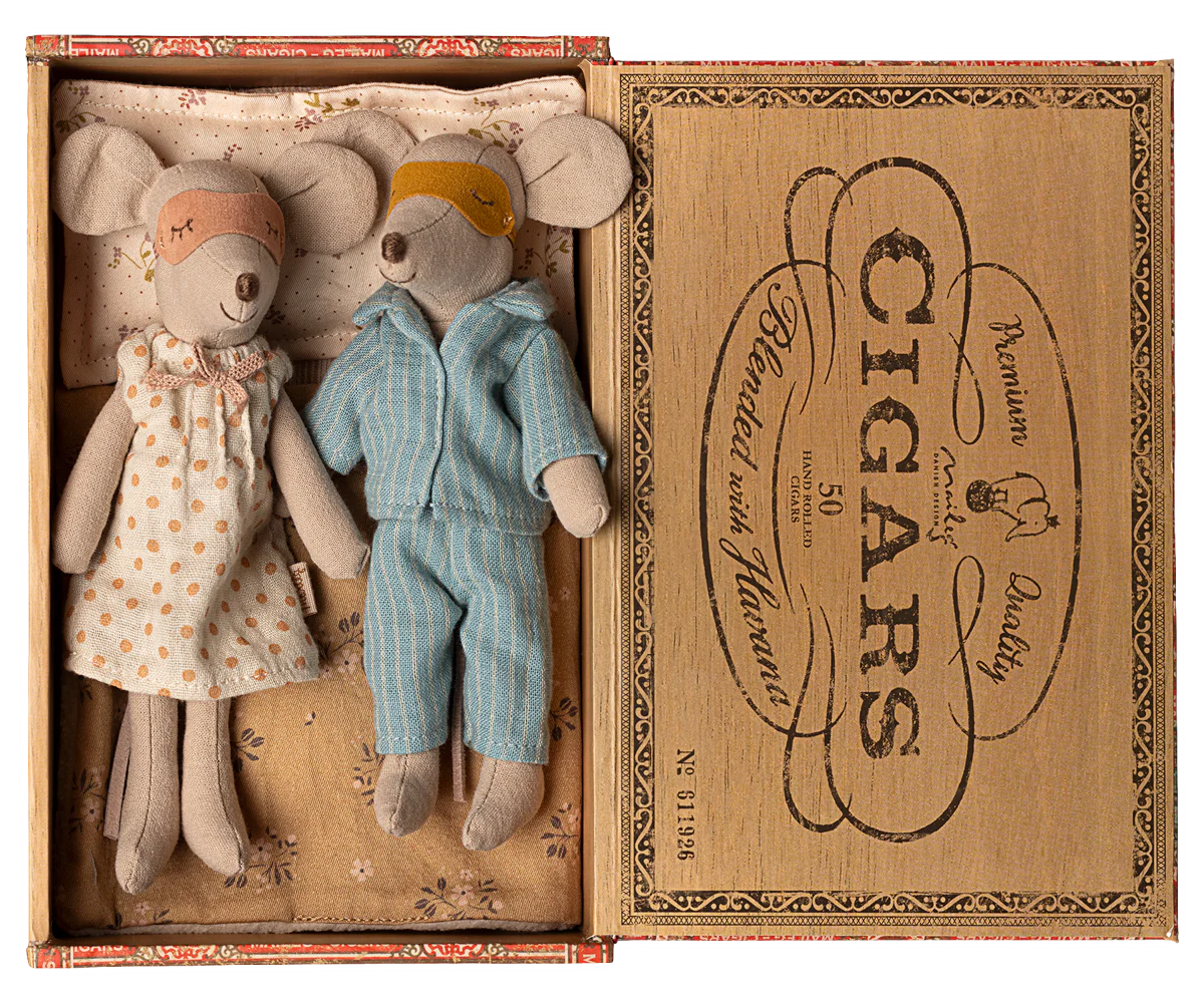 Maileg Mum and Dad Mice in a Cigar Box