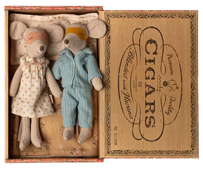 Maileg Mum and Dad Mice in a Cigar Box