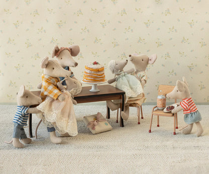 Maileg Baby Mouse in a gown - Mint