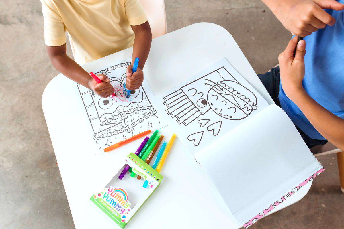 Ooly Yummy Yummy Scented Twist Up Crayons