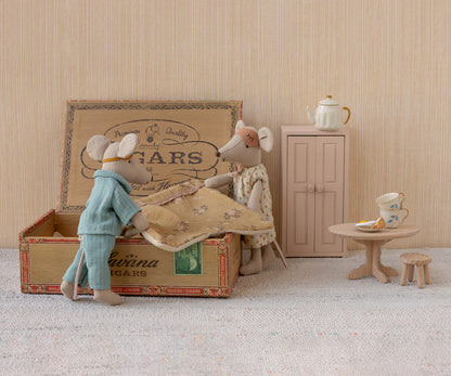 Maileg Mum and Dad Mice in a Cigar Box