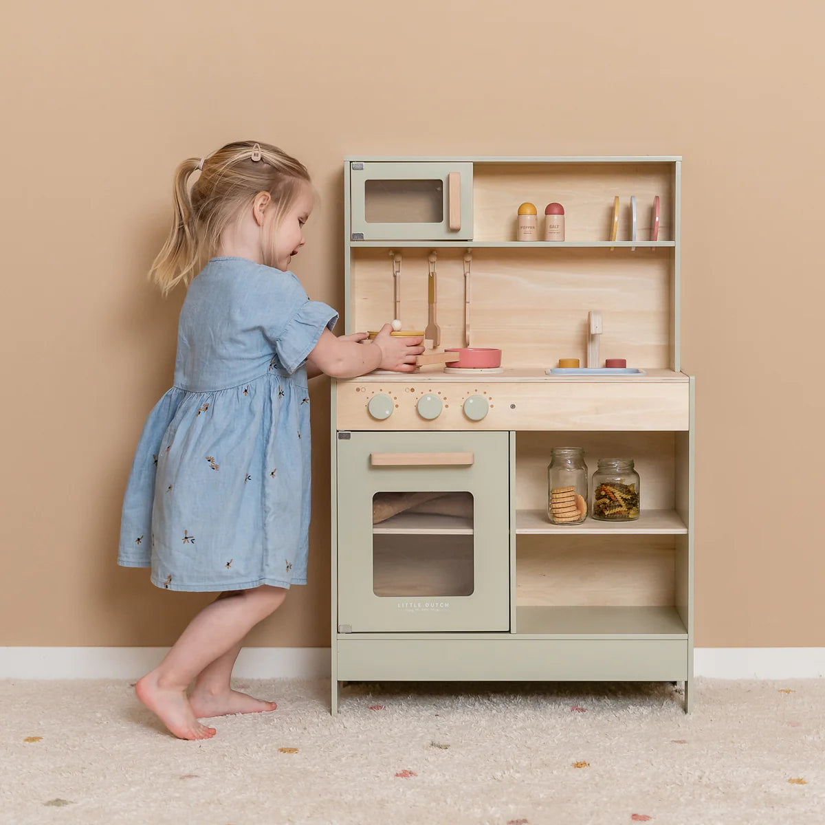 The Little Dutch Play Kitchen is suitable for children aged 3 and up with lots of imaginative play value