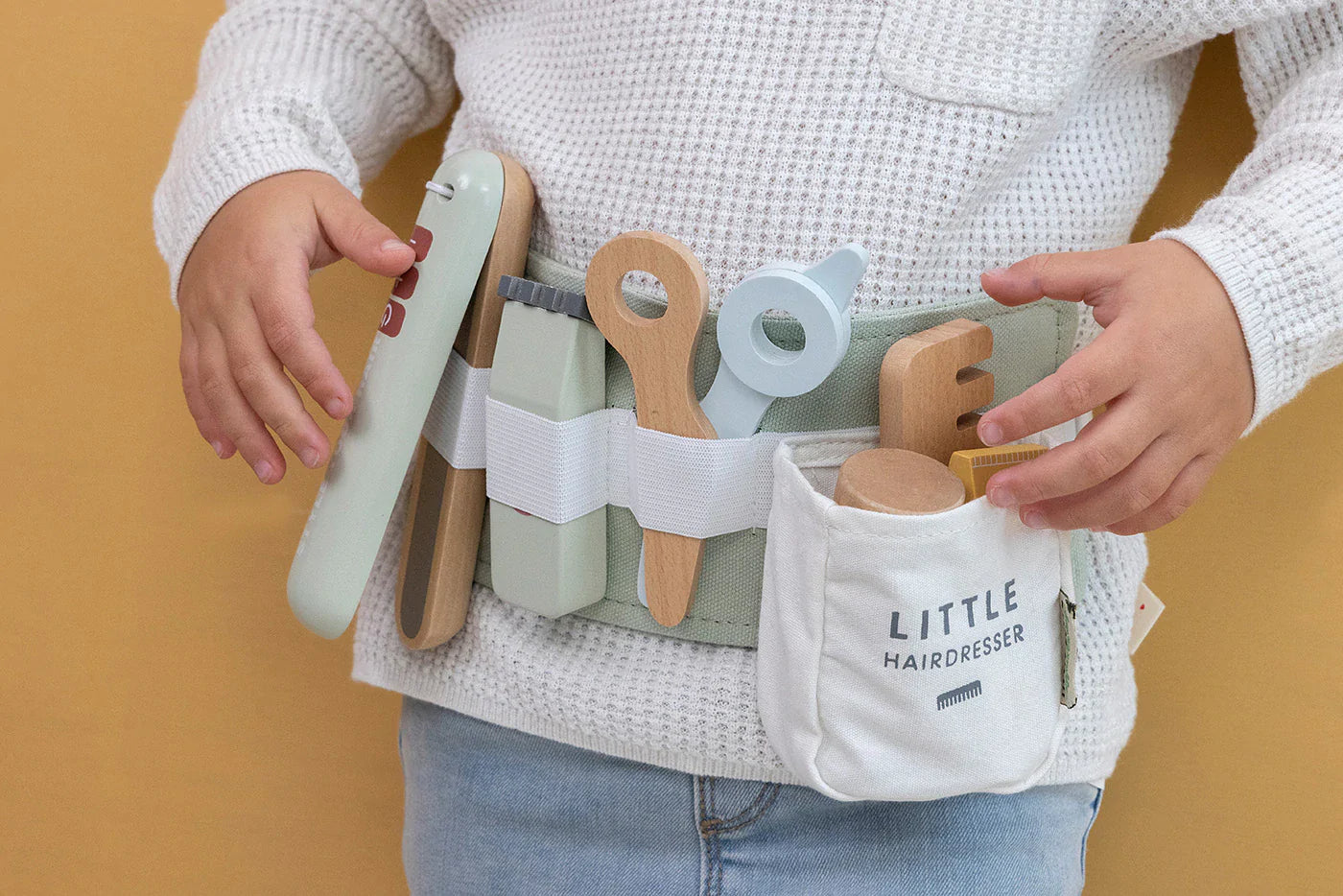 Wooden toy top hairdressing set